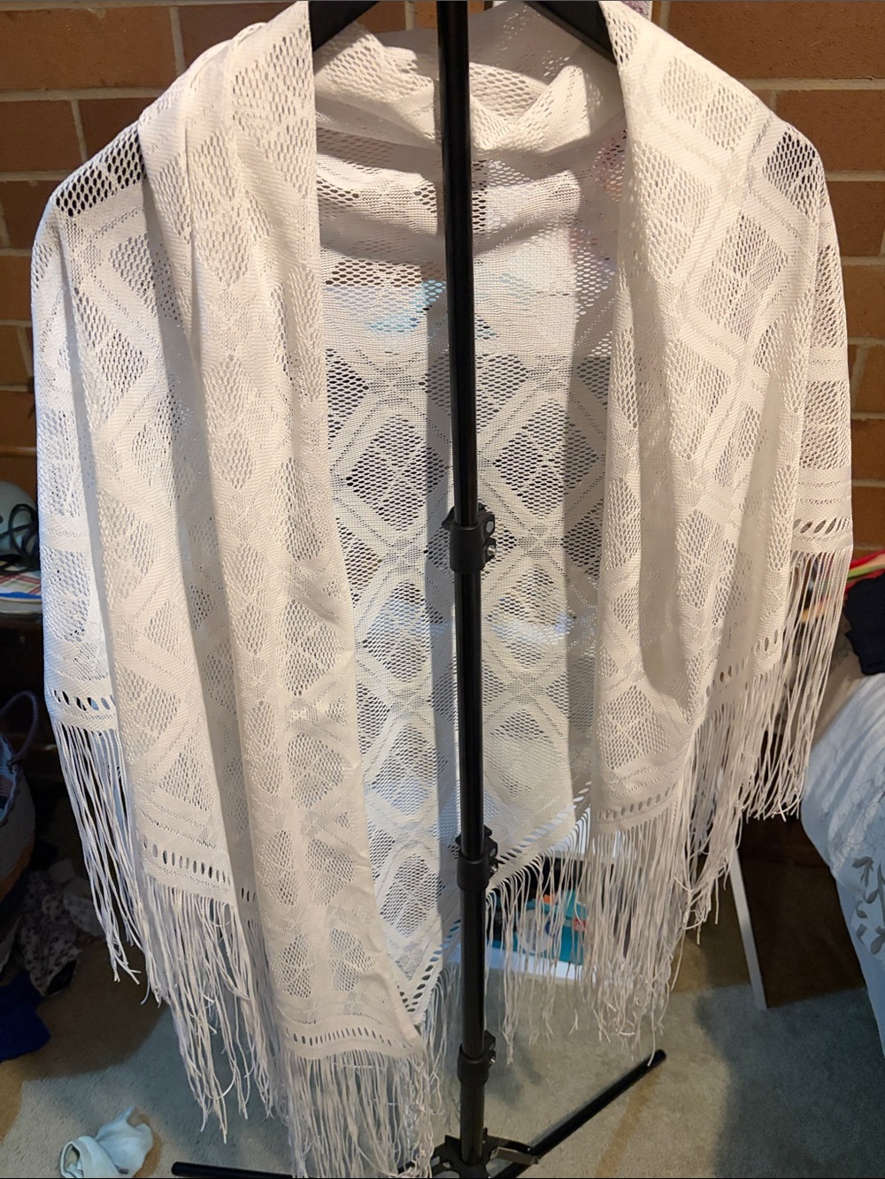 Amazon White Open-Weave Fringe Tunic Shawl